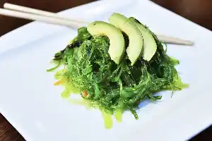 Salade de wakamé